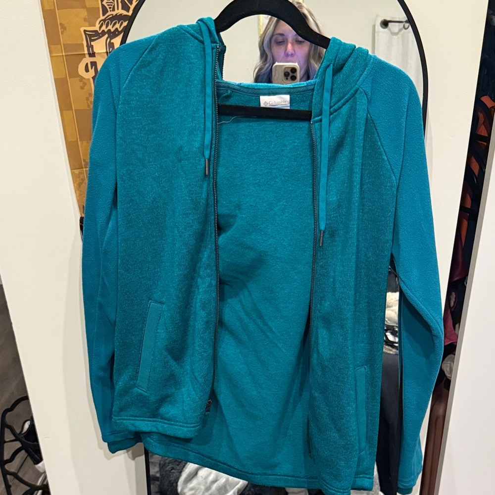 Columbia Turquoise Fleece Outerwear